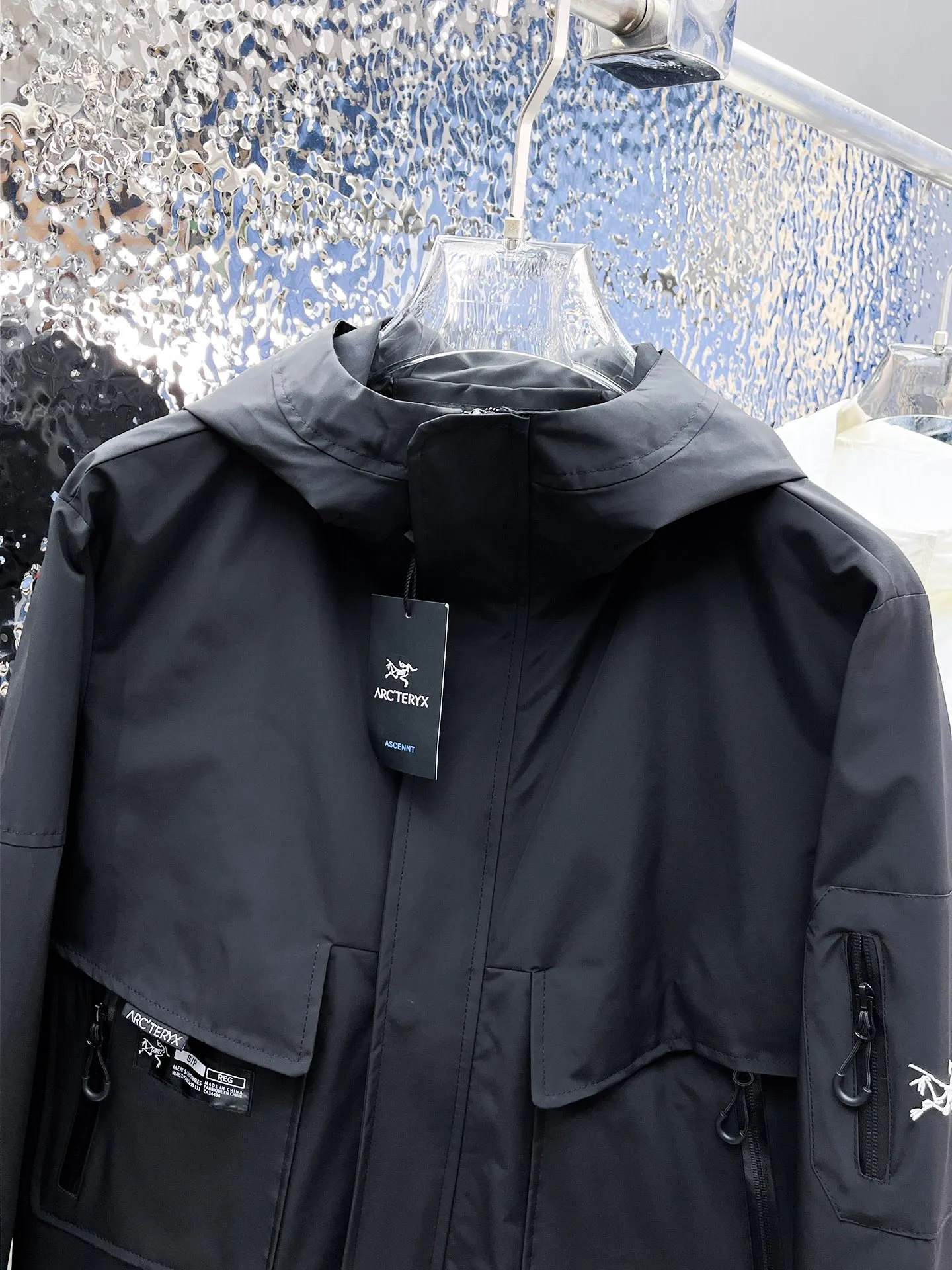 Same Style， ， ！2026 New Arrival ，Original Premium ！ Breathable ， ， ， Quality。 ！ ， ！Sizes：M～3XL